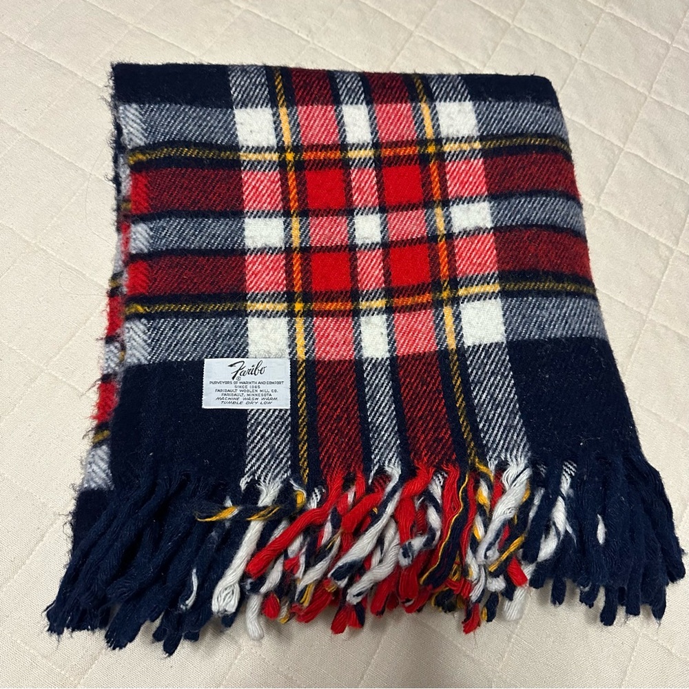 Faribo Faribault Woolen Mill Red White Blue Yellow Plaid Fringed Throw Blanket